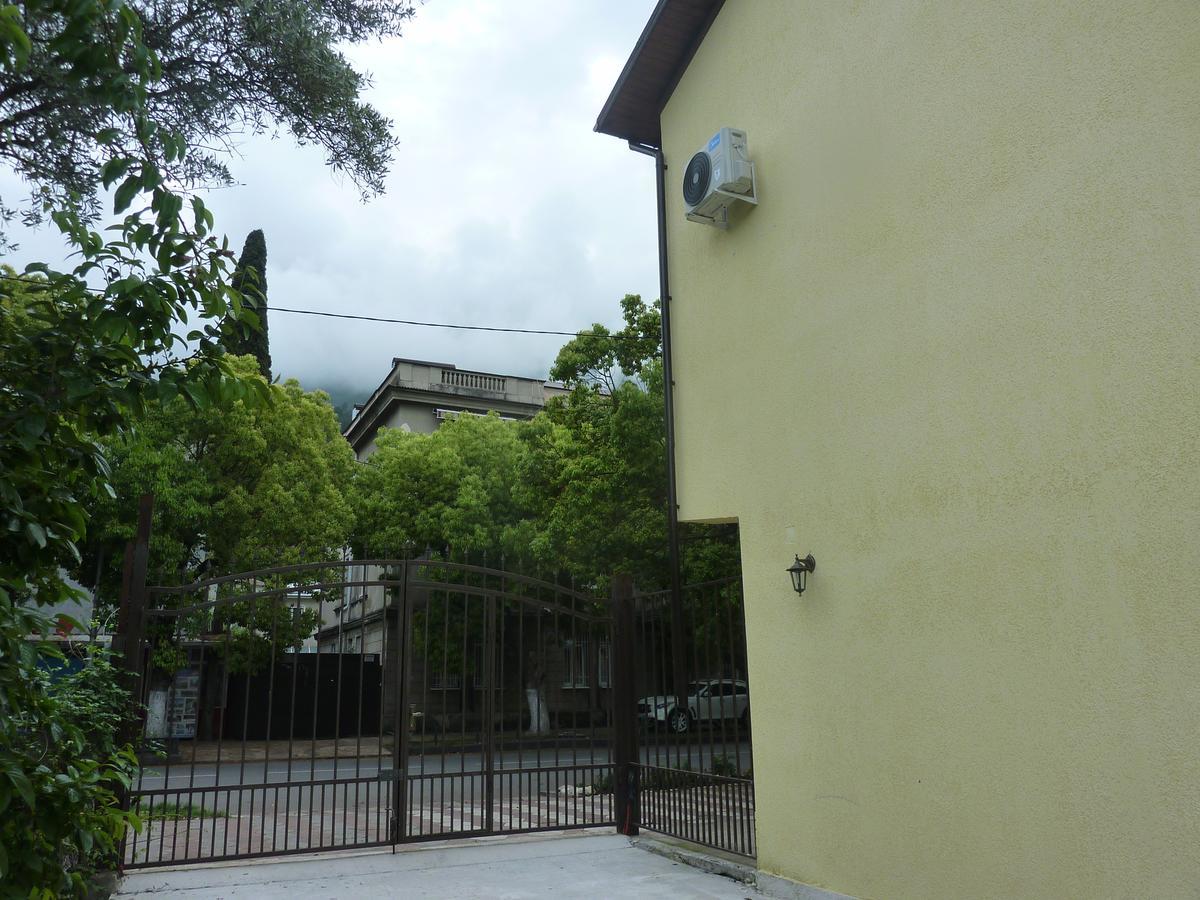 Guest House Letto 가그라 외부 사진