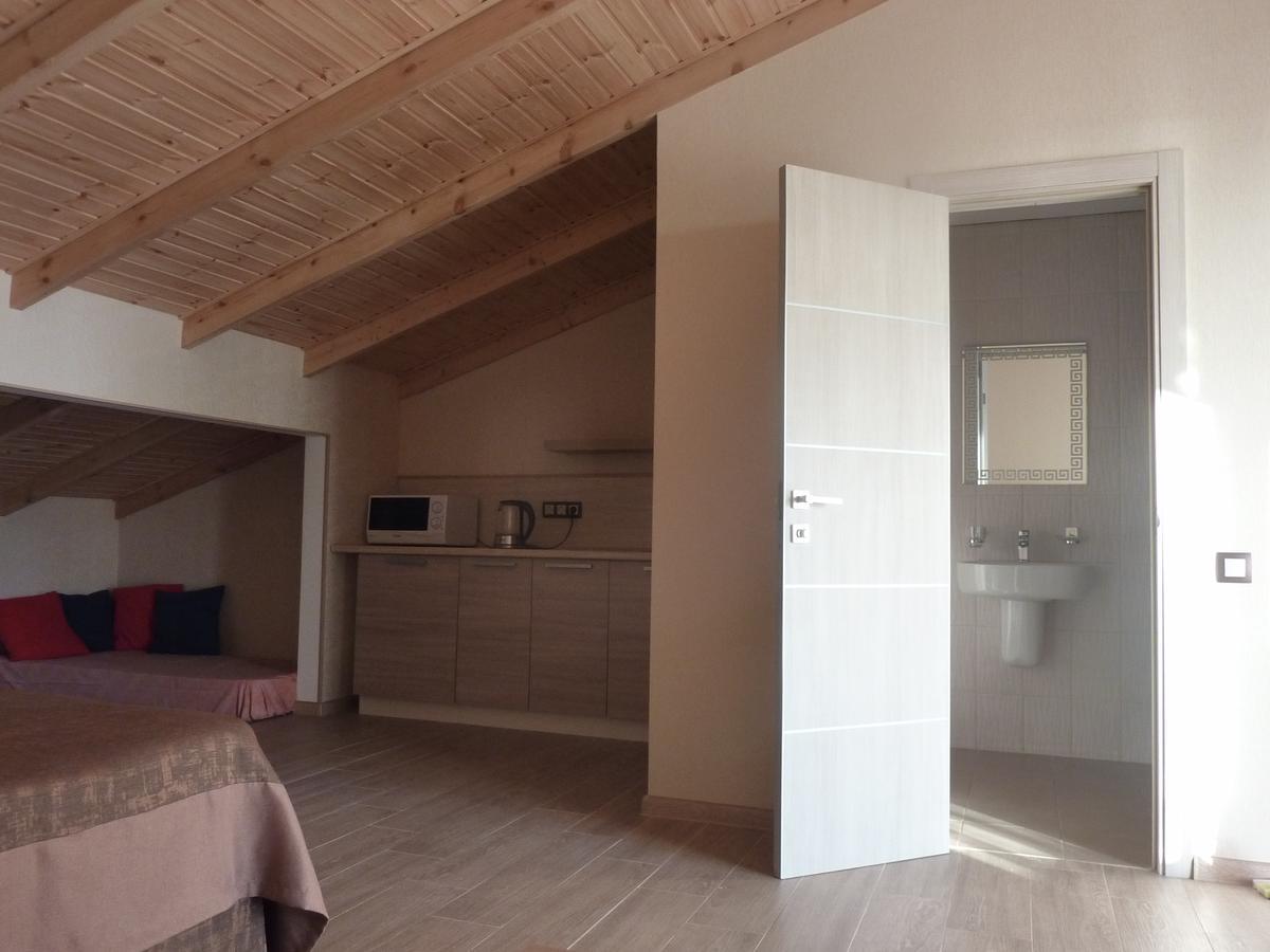 Guest House Letto 가그라 외부 사진