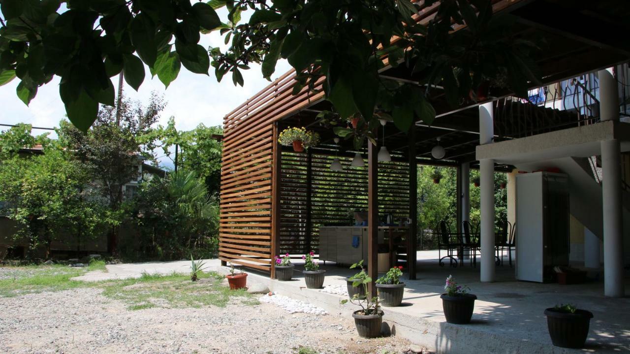 Guest House Letto 가그라 외부 사진