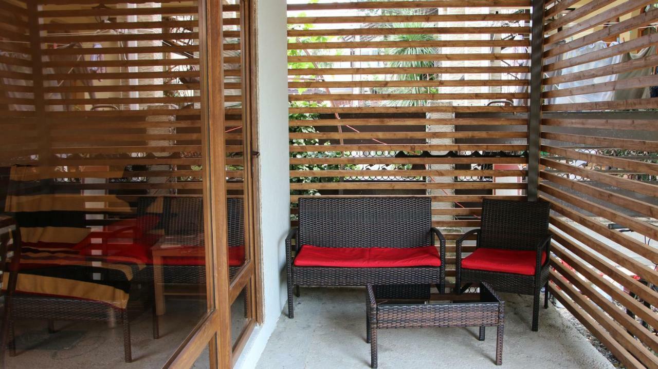 Guest House Letto 가그라 외부 사진